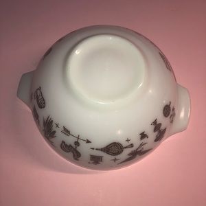 Vintage Pyrex 443 2 1/2 QT Early American Rooster